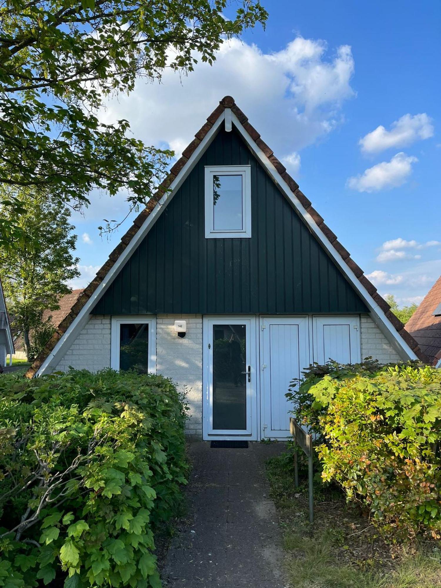 Gramsbergen Vakantiepunt 142 - Moderne Vakantiewoning Aan Het Water! מראה חיצוני תמונה
